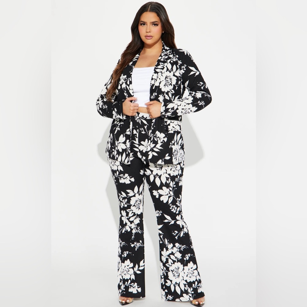 "Keep It Modern" 2pc Floral Print Blazer Pant Set | FASHION NOVA Size Large - Picture 4 of 6